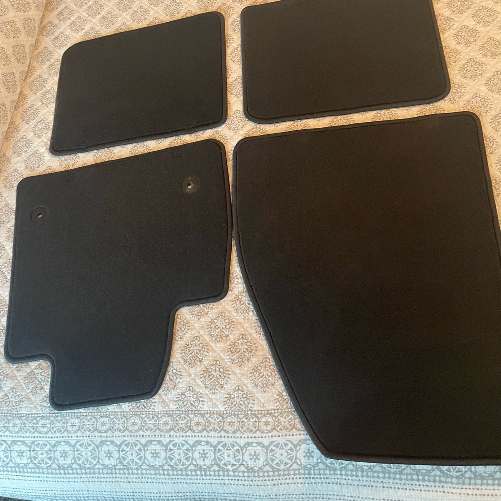 Black Car Floor Mats Set for GMC Acadia 2019